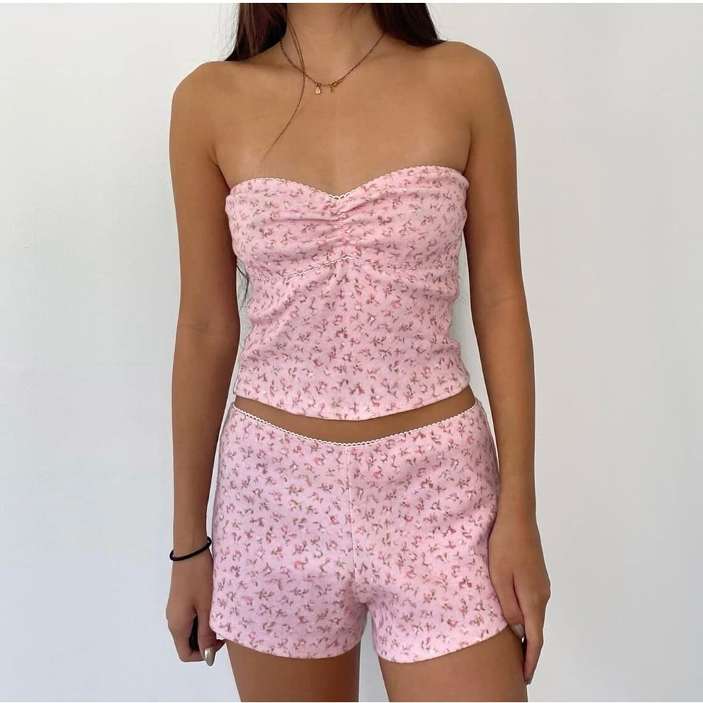Fernvia Women Ribbed 2-Piece Crop Top Short Pants Loungewear Set